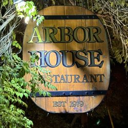 Arbor House Restaurant - Sign outside