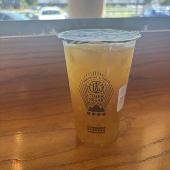 Tiger Sugar - Mango oolong tea with mango jelly - Bubble Tea Near Me - Ellicott City, Maryland Tiger Sugar - Mango oolong tea with mango jelly - Bubble Tea Near Me - Ellicott City, Maryland
