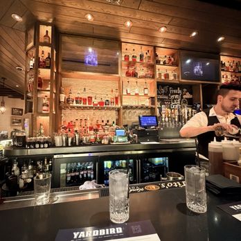 Yardbird - Bar area - Southern Near Me - Las Vegas, Nevada