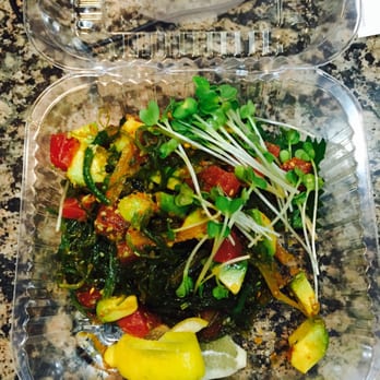BluFish Sushi - Ahi tuna, avocado & seaweed salad - Japanese Near Me - Glenview, Illinois