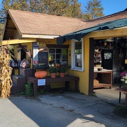 Calkins Farm Stand - Nice little farm stand along 1A in Hampden ME