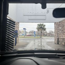 Take 5 Car Wash - Drive thru war wash