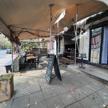 Big Bear Cafe - Cafes Near Me - Washington, DC, District of Columbia