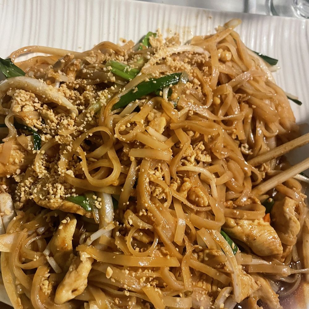 Cre-Asian - Chicken Pad Thai - Vietnamese Near Me - South Bend, Indiana Cre-Asian - Chicken Pad Thai - Vietnamese Near Me - South Bend, Indiana