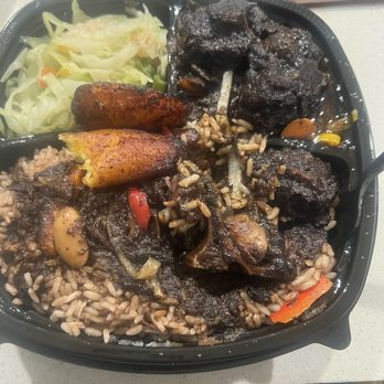 Mobay Spice - Oxtails and plantain - Caribbean Near Me - Atlanta, Georgia Mobay Spice - Oxtails and plantain - Caribbean Near Me - Atlanta, Georgia