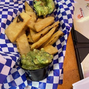 Sonsonate Grill - Tortillas y guac - Latin American Near Me - Los Angeles, California Sonsonate Grill - Tortillas y guac - Latin American Near Me - Los Angeles, California