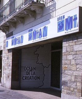 International Museum of Modest Arts by null