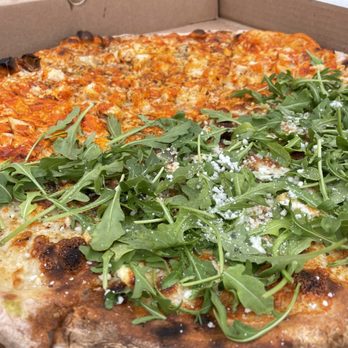 Brignole Vineyards - 1/2 arugula and goat cheese, 1/2 Buffalo chicken pizza - Wineries Near Me - East Granby, Connecticut Brignole Vineyards - 1/2 arugula and goat cheese, 1/2 Buffalo chicken pizza - Wineries Near Me - East Granby, Connecticut