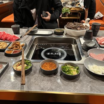 Liuyishou Hotpot - Chinese Near Me - Plano, Texas
