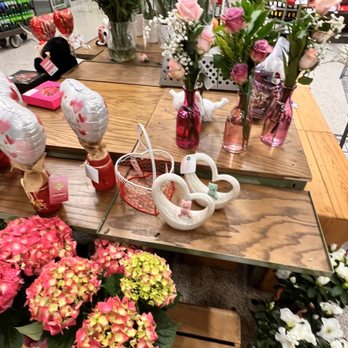 Publix Super Markets - In the final hour... Valentine's things are running low - Grocery Near Me - Madison, Alabama Publix Super Markets - In the final hour... Valentine's things are running low - Grocery Near Me - Madison, Alabama