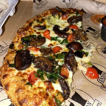 Fenton Winery & Brewery - The Farmers Market pizza (smaller size) - Breweries Near Me - Fenton, Michigan