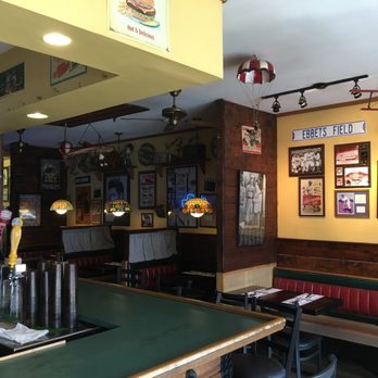 Tricia's Cafe - Inside - Cafes Near Me - Babylon, New York