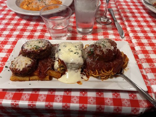 Lola & Giuseppe's Trattoria by null