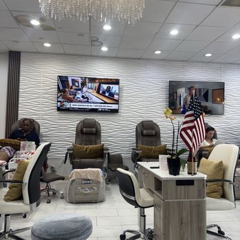 Lux Nail Studio - Nail Salons Near Me - Tustin, California Lux Nail Studio - Nail Salons Near Me - Tustin, California