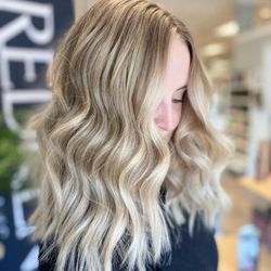 Platinum Hair Salon - @hairbygabbyeshleman