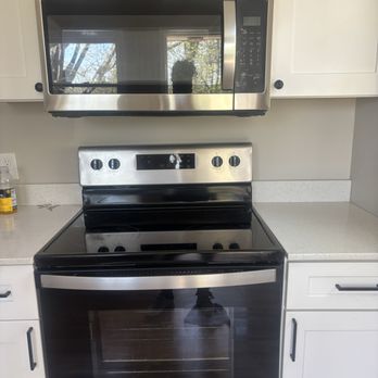 Just Do It Cleaning Service - Residential home stove, and microwave cleaned inside and out - Home Cleaning Near Me - Buford , Georgia