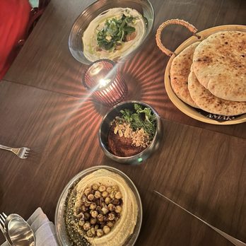 Amara - Pita, hummus, Muhammara, labneh - Mediterranean Near Me - Columbus, Ohio Amara - Pita, hummus, Muhammara, labneh - Mediterranean Near Me - Columbus, Ohio
