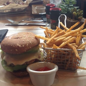 Mash'D - Turkey burger and fries - New American Near Me - Frisco, Texas