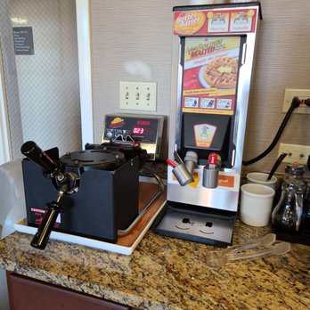 Comfort Inn Elko - Make your own waffles...choice of regular or chocolate batter, syrup station - Hotels Near Me - Elko, Nevada Comfort Inn Elko - Make your own waffles...choice of regular or chocolate batter, syrup station - Hotels Near Me - Elko, Nevada