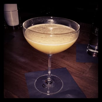 Analogue - Peche Bourbon. - Cocktail Bars Near Me - New York, New York