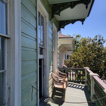 Garden District Bed & Breakfast - Balcony - Bed & Breakfast Near Me - New Orleans, Louisiana Garden District Bed & Breakfast - Balcony - Bed & Breakfast Near Me - New Orleans, Louisiana