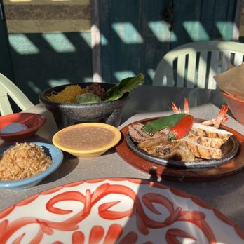 Lupe Tortilla Mexican Restaurant - Trio Fajitas - Tex-Mex Near Me - Austin, Texas