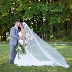Bride's Bouquet - KELLI is a vision of bridal perfection in #MaggieSotteroDesigns