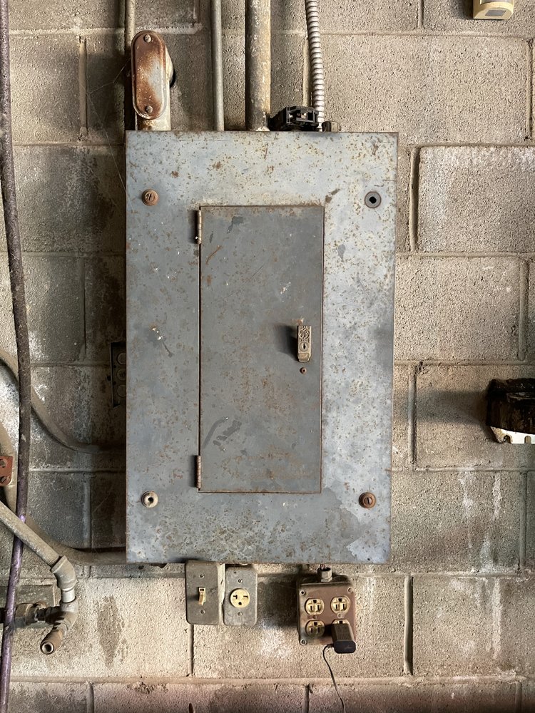 Slide of Electrical’s Finest