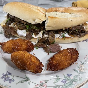 Peach Blossom Eatery - Greek Freak and hash browns - Breakfast & Brunch Near Me - Newark, Delaware