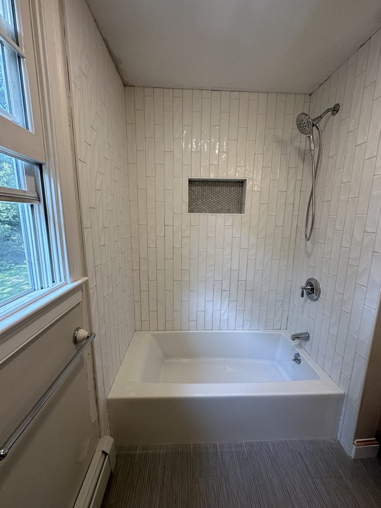 Slide of LAC General Contractor