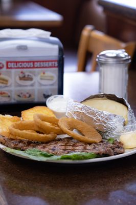 Harry's Cafe by null