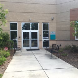 Levine Cancer Institute - The entrance