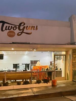 Two Guns Kitchen by null