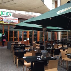 Bar La Junta - Fachada y terraza
