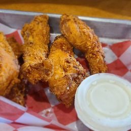 Chicken tenders appetizer with ranch