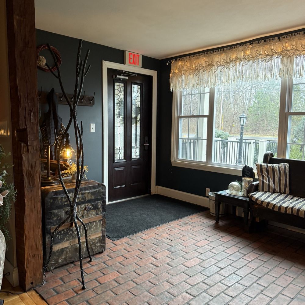 Creekside Inn - Bed & Breakfast Near Me - Oneida, New York Creekside Inn - Bed & Breakfast Near Me - Oneida, New York