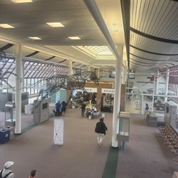 Central Illinois Regional Airport - Gate area