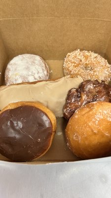 BoSa Donuts by null