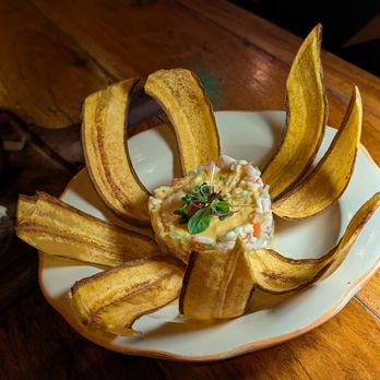 Habana - Ceviche Tropical (香檸海鮮佐蕉脆片) - Cuban Near Me - Costa Mesa, California Habana - Ceviche Tropical (香檸海鮮佐蕉脆片) - Cuban Near Me - Costa Mesa, California