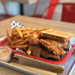 Blazing Hot Chicken - Smash burger combo + tender