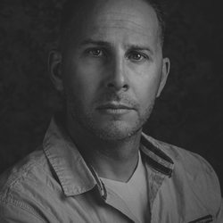 Got a fresh ass cut then (Legacy Photography & Design) took this portrait of me.