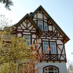Villa Rossek - Ihr Hotel in Bad Liebenstein - Jugendstilvilla mit sieben individuell eingerichteten Zimmern