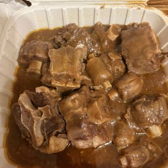 M & M Soul Food - Side of Oxtails. Very nice presentation. Gravy is flavorful. - Soul Food Near Me - Carson, California