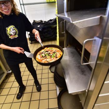 Hungry Howie's Pizza - Pizza made fresh to order - Pizza Near Me - Tucson, Arizona