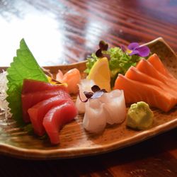 Yakitori Daruma - Lovely Sashimi Yummy!!