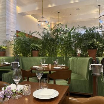 Lilac - Dining Room - Mediterranean Near Me - Tampa, Florida