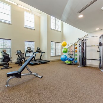Rosalia Silverlake - Fitness Center - Apartments Near Me - Pearland, Texas Rosalia Silverlake - Fitness Center - Apartments Near Me - Pearland, Texas
