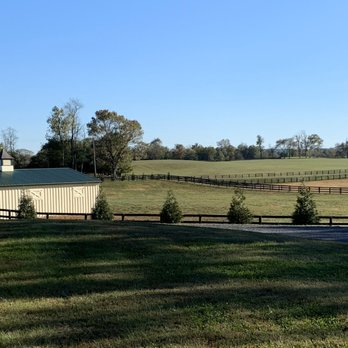 Hidden Ridge International - Horse Boarding Near Me - Marshall, Virginia