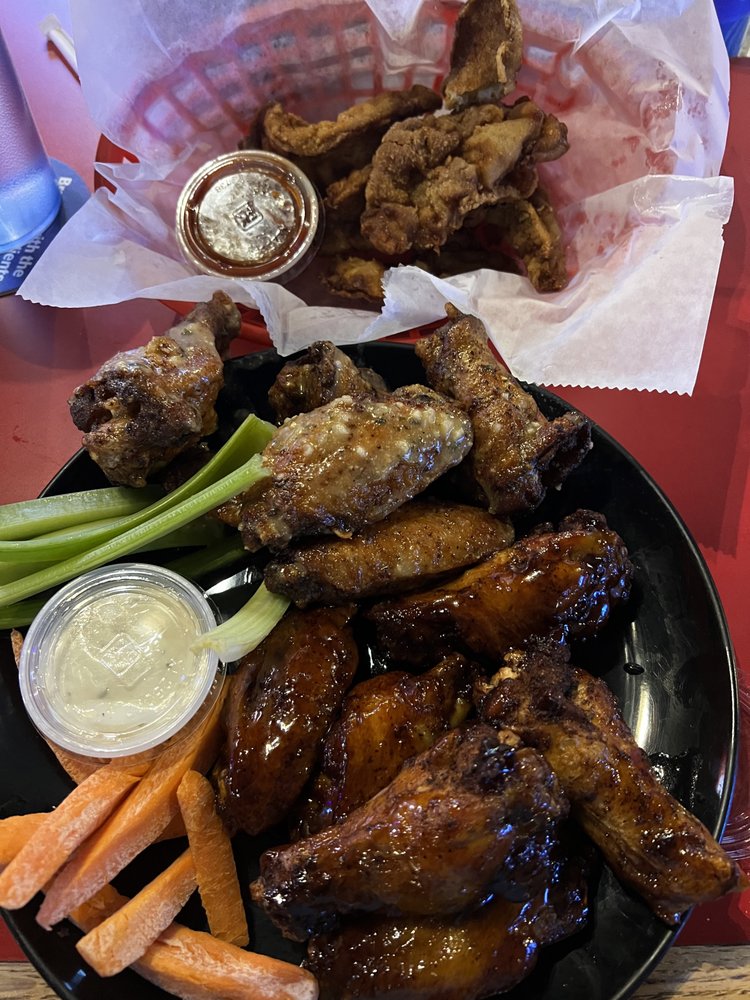 TOOTS BAR & GRILL CLOSED Updated September 2024 14 Reviews 710