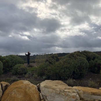 Calcareous Vineyard - Wine Tasting Room Near Me - Paso Robles, California